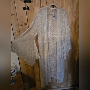 Torrid lace Kimono Size 1